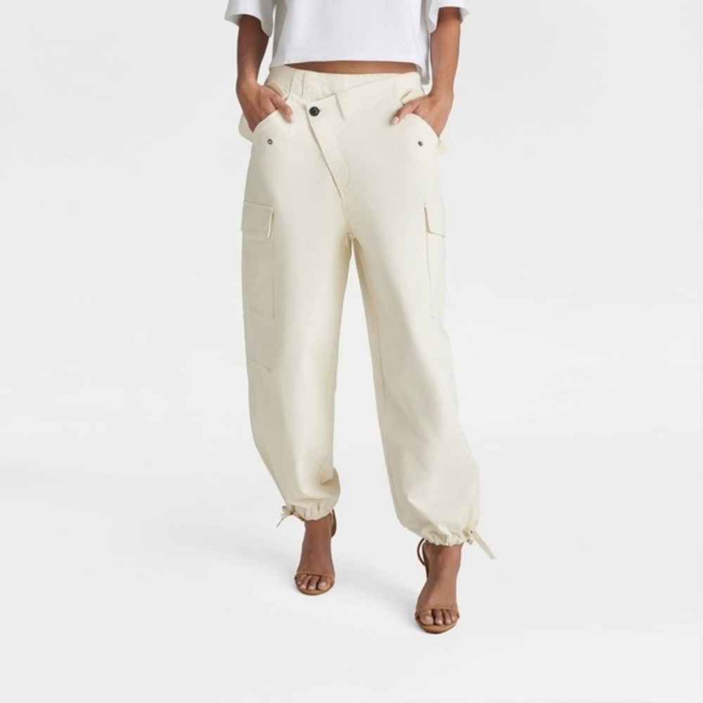 KBB KAHLANA Target XL X-Large Mid-Rise‎ Straight Leg The Cargo Jogger Cream Pant